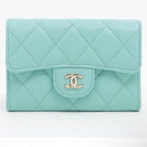 CHANEL Matelasse Caviar Skin Card Case Coin Case Gold Metal